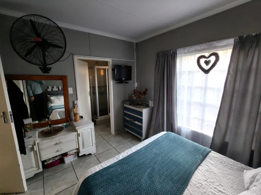 3 Bedroom Property for Sale in Hexrivier Lifestyle Estate North West